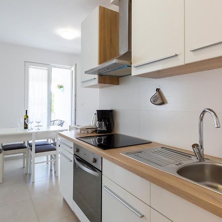 Amoroso Apartment 200M From Sea Poreč Zewnętrze zdjęcie