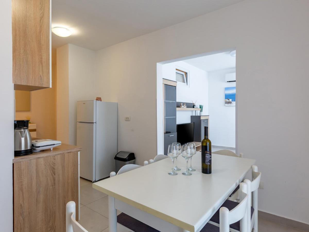 Amoroso Apartment 200M From Sea Poreč Zewnętrze zdjęcie